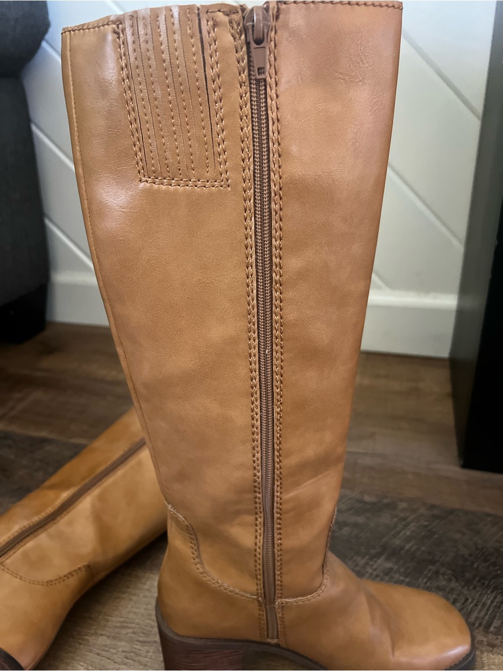 🤎 Woman’s Size 8 - Tall, Mossimo Supply Co. Cognac Tall Leather Riding Boots - Picture 6 of 6